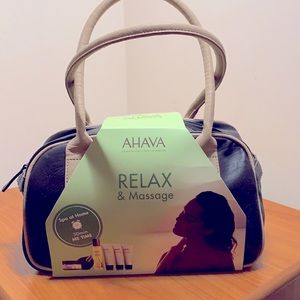 NWT AHAVA skincare set